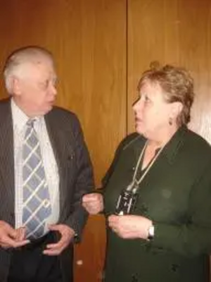 Phyllis Green talking to the Leader of the Council, Roger Blackmore.