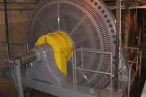 Hydroelectric Generator