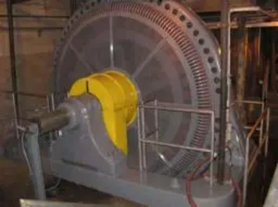 Hydroelectric Generator