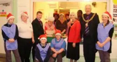 Lord Mayor with Mayoress, Cllr. Dale Keeling, Luncheon Club members and Samworth Academy children