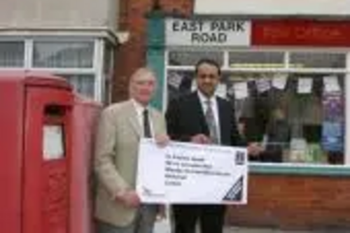 Malcolm Bruce and Parmjit Gill at East Park Road Post Office